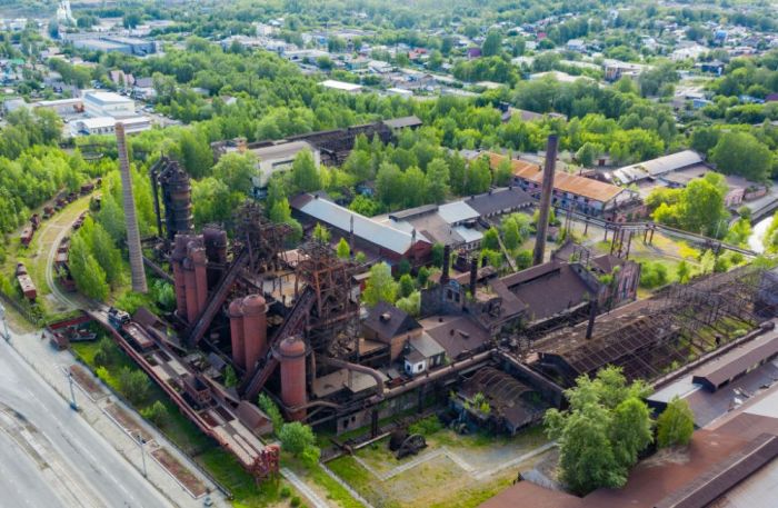 “乌拉尔工业”